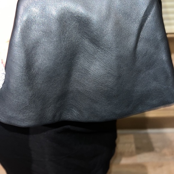 CALVIN KLEIN PULLOVER BLOUSE LEATHER BELL SLEEVES SMALL PETITE BUT FITS MEDIUM - Picture 7 of 8